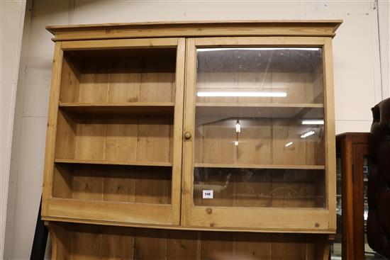 An Edwardian pine dresser W.128cm, H.213cm